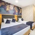 Hotel Bulton Airport