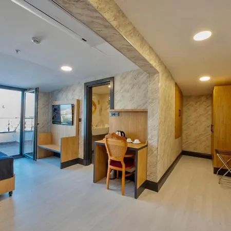 Bulton Deluxe Airport 酒店 Arnavutkoy