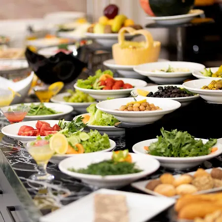 Bulton Airport & Wellness 4*