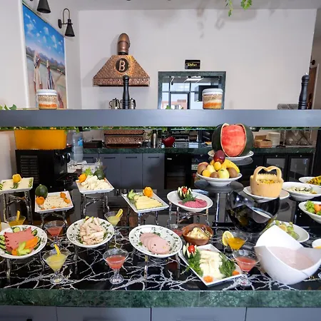 Hotel Bulton Airport & 4*