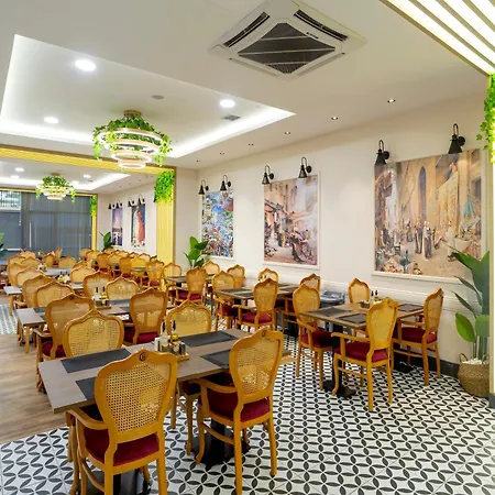 Bulton Airport Hotel 4*