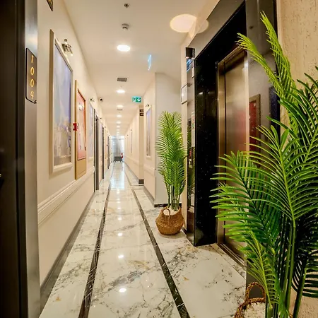 Bulton Airport & Wellness 4*