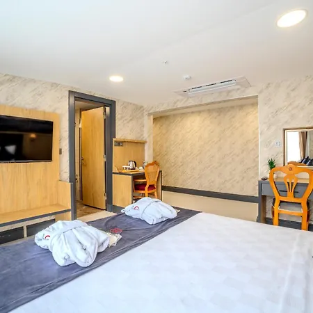 Bulton Airport Hotel