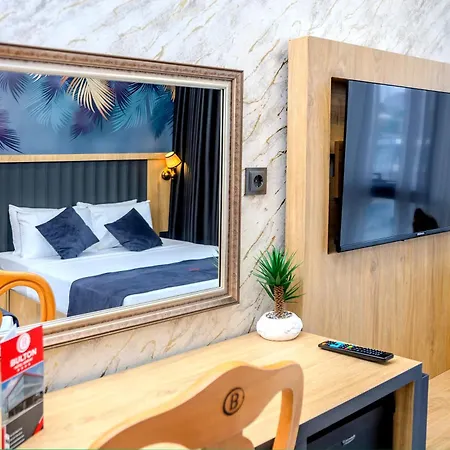 Bulton Airport Hotel 4*