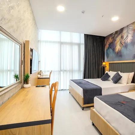 فندق Bulton Airport & Wellness 4*