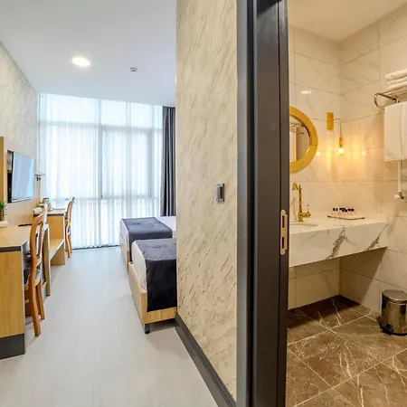 Bulton Airport Hotel