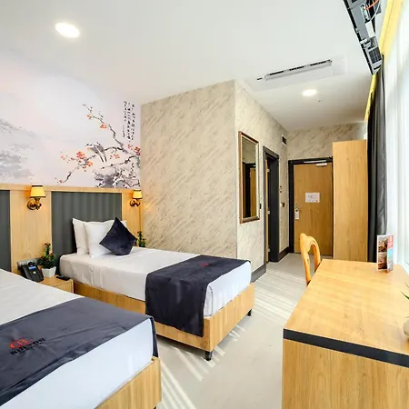 Bulton Airport & Wellness فندق 4*