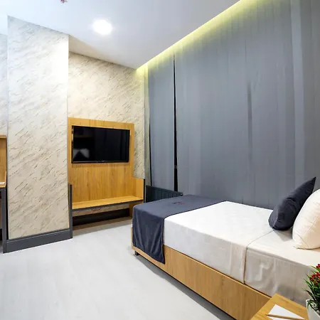 Bulton Airport & 4* Arnavutkoy