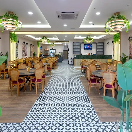 Hotel Bulton Airport &